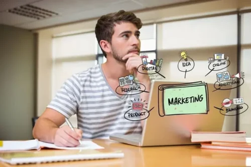 homem-definindo-marketing-de-conteúdo